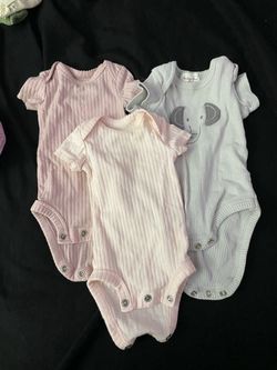 Baby girl clothes size preemie to 0-3 months