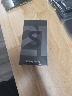Samsung Galaxy S21plus....128gb.  Unlock Any Sim 