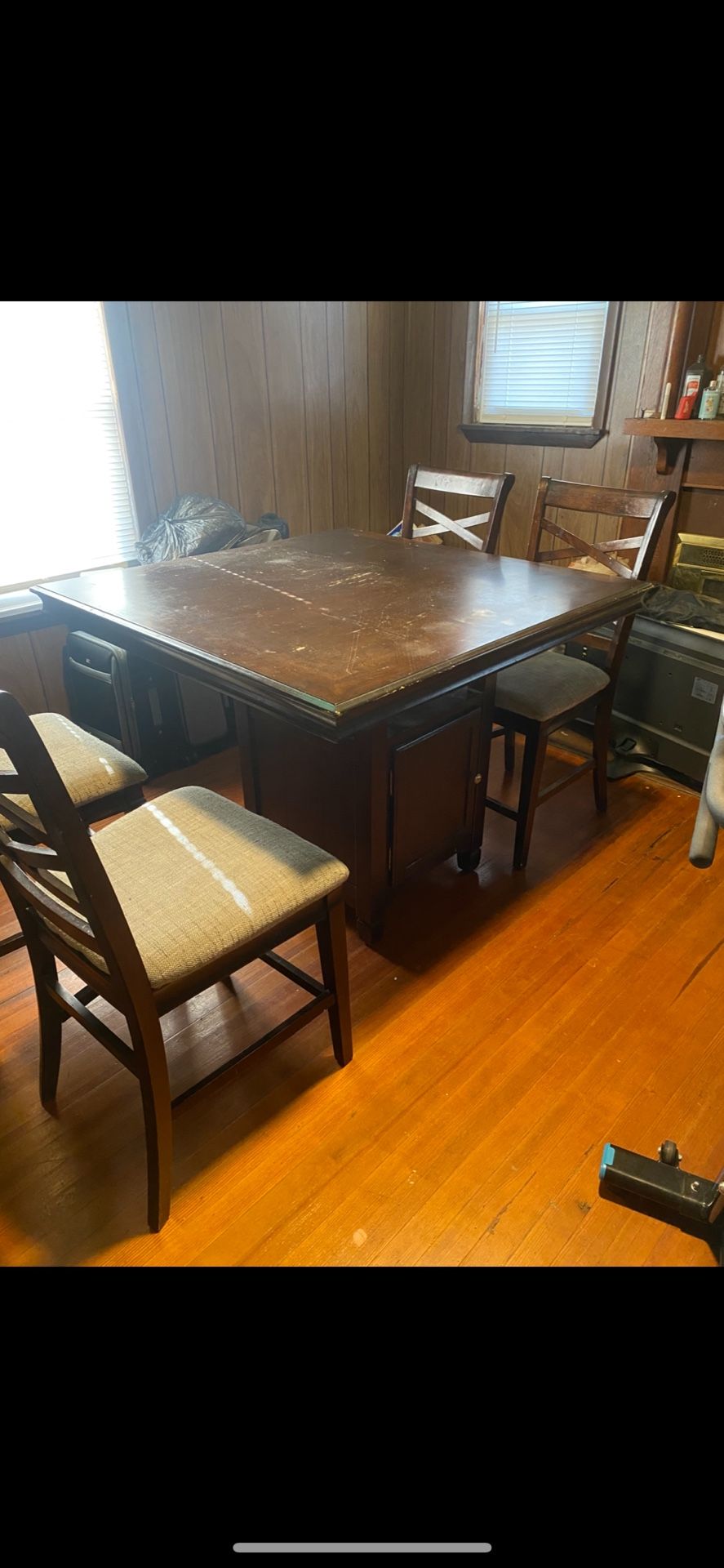 Table And Chairs Counter high