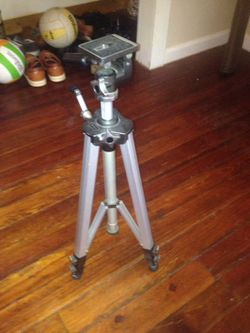 Kenlock 3000 camera stand