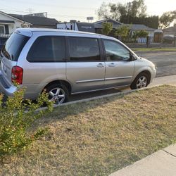 2003 Mazda Mpv