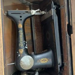 Antique Sewing Machine 