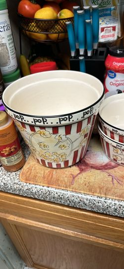 Popcorn Bowls 1 Big 4 Small