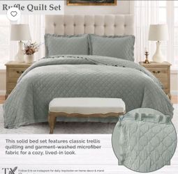 3-Piece Quilt Set, King, Sage Green Trellis NEW