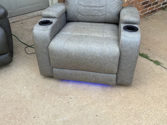 Power Recliner w/ LED Lights & Cup Holders and USB USB-C