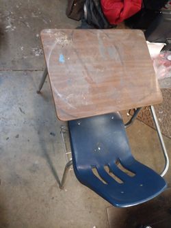 Chair /school mesavanco