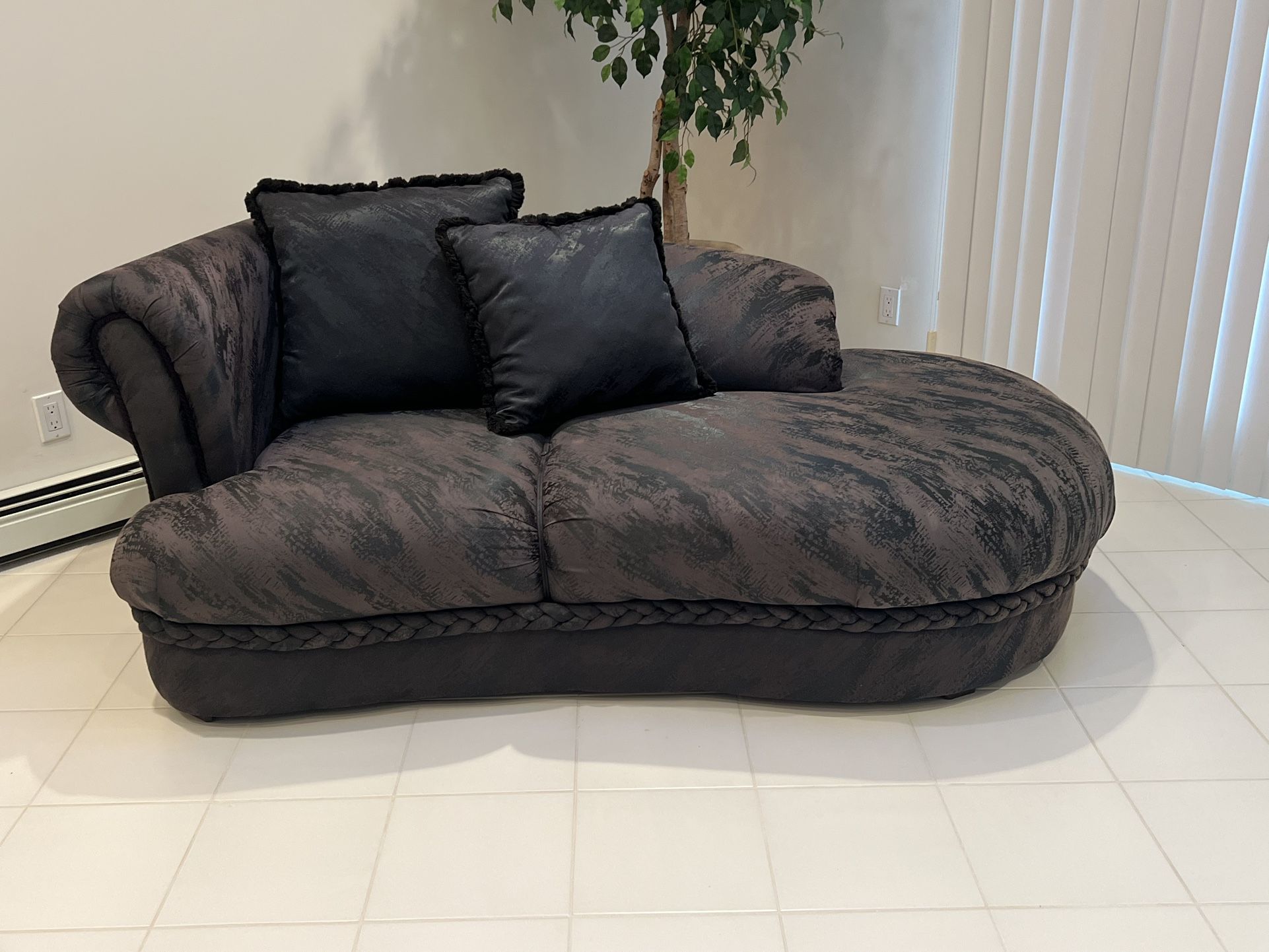 Chaise Couch