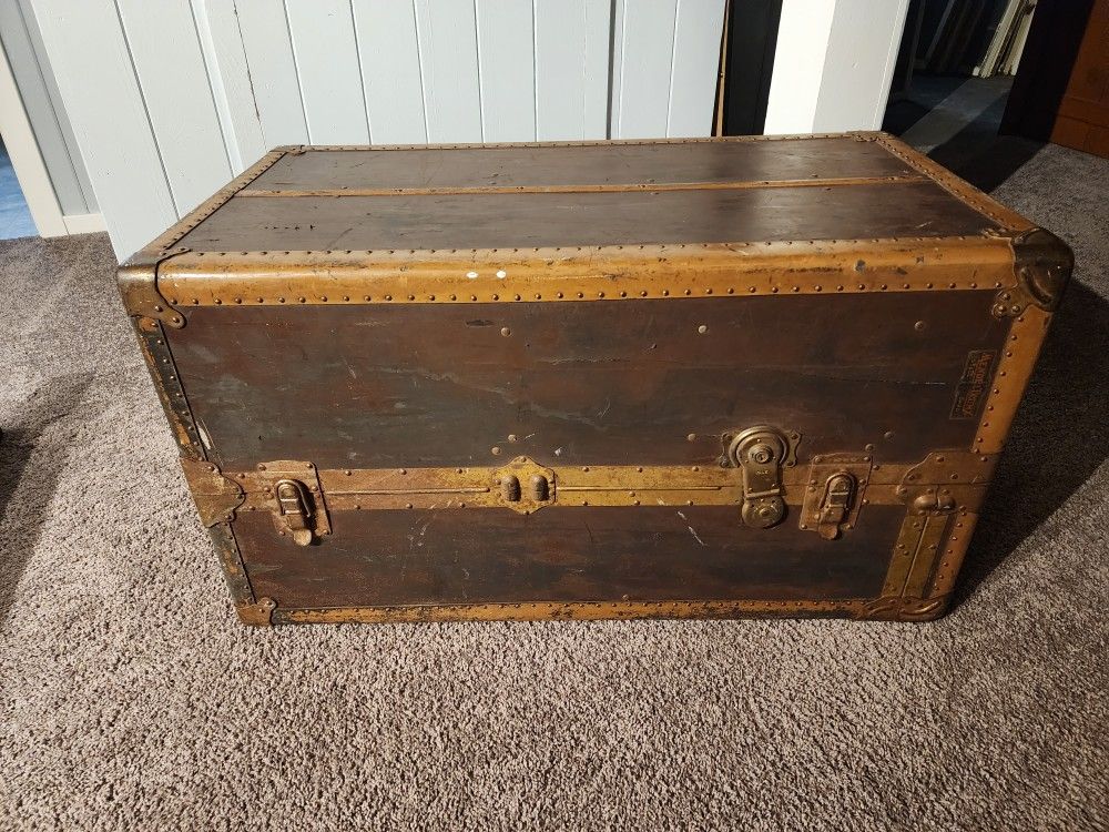 Antique Mendel Trunx Wardrode Trunk