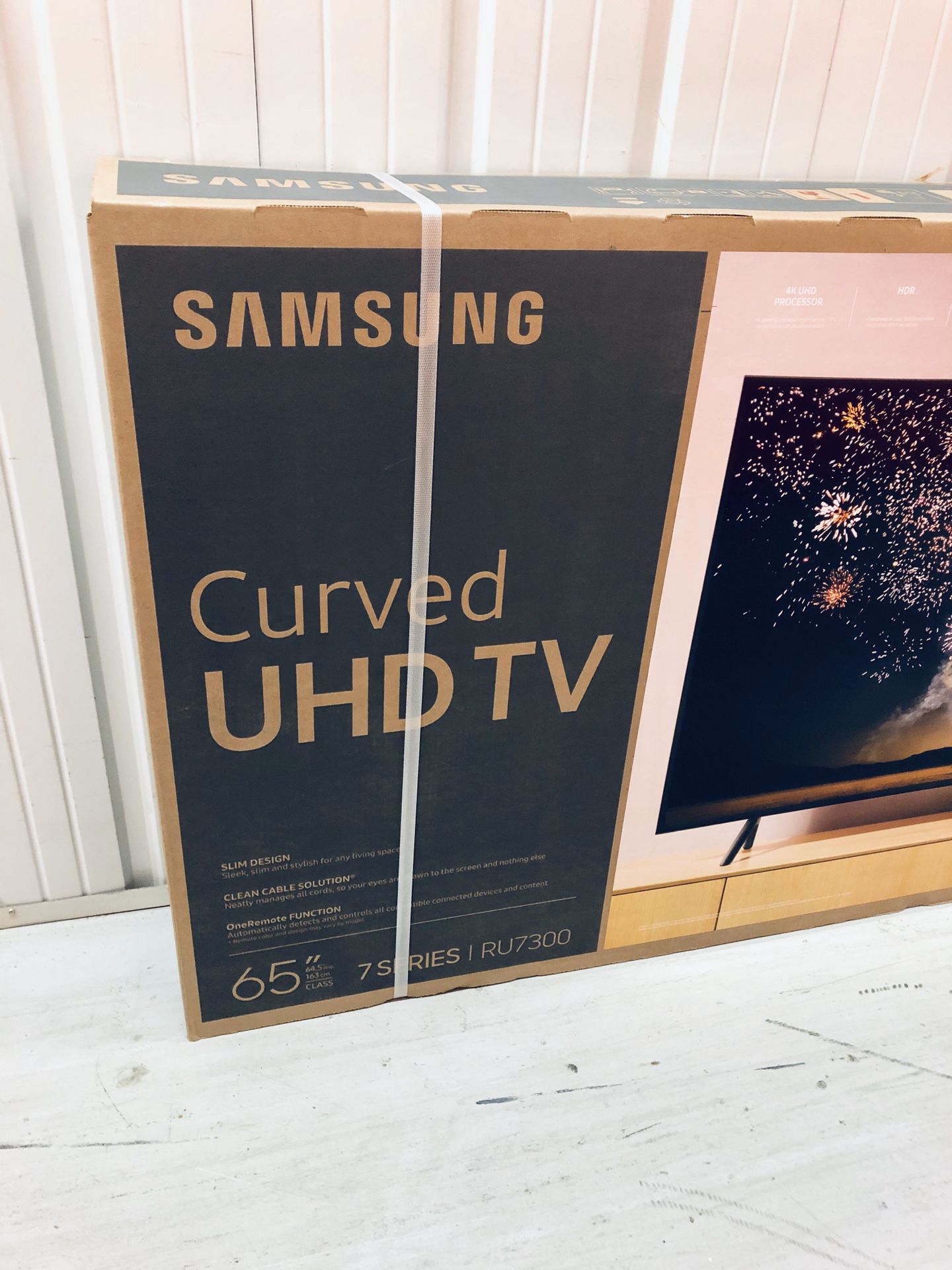 Samsung - 65" Class - LED - Curved - 7 Series - 2160p - Smart - 4K UHD TV Samsung UN65RU7300 Brand New In Box