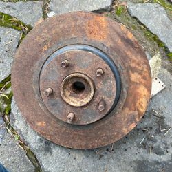 2002 Nissan Altima Spindle With Brake Rotor 2000 Miles On It