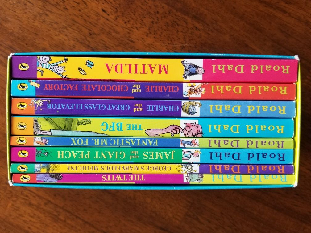 Roald Dahl box set EUC / LIKE NEW