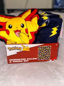 Pillow and throw set