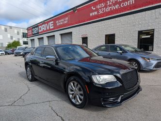 2019 Chrysler 300
