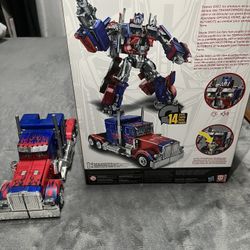 Transformers Tribute Optimus Prime 10 years