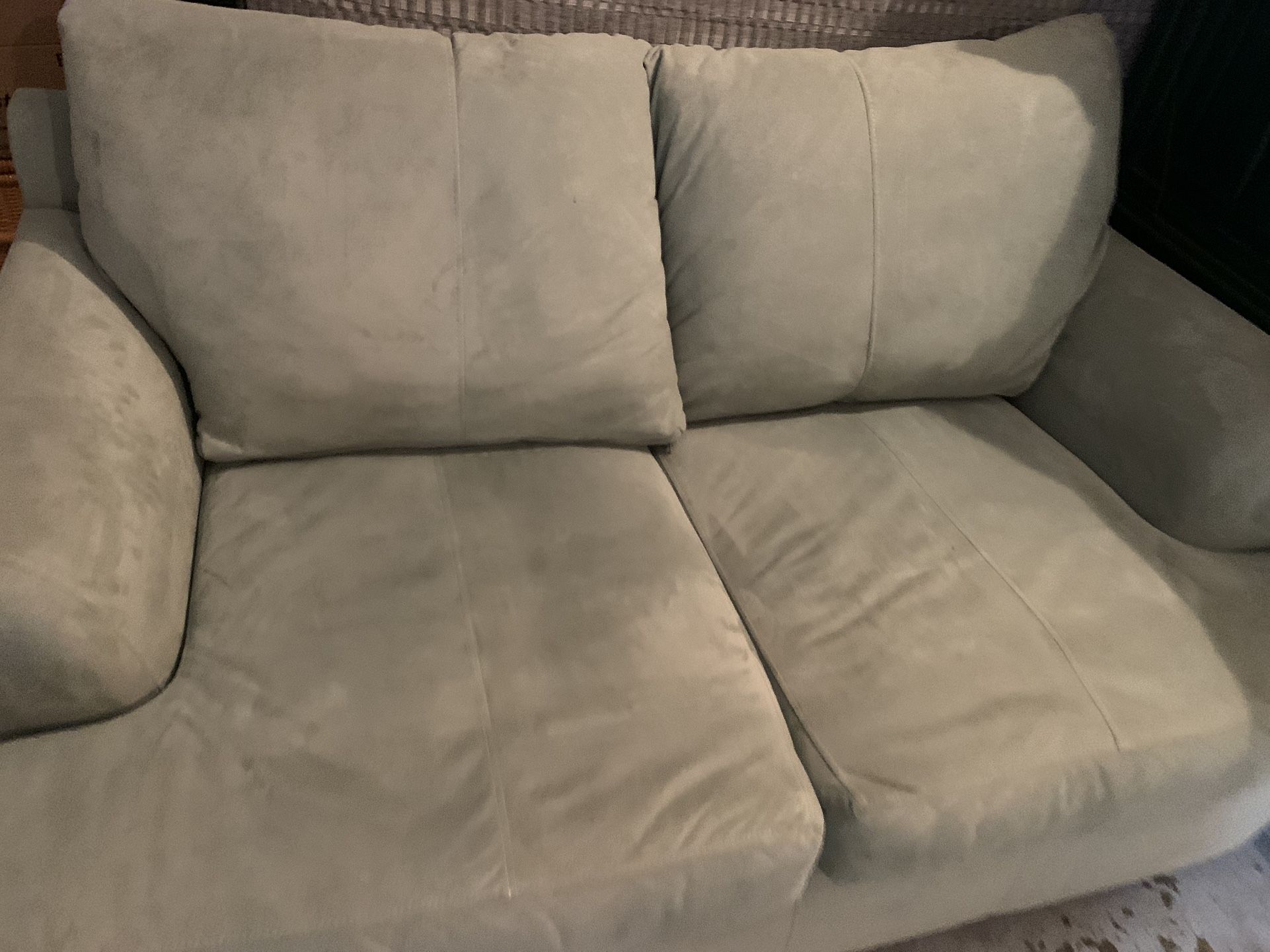 Beautiful loveseat
