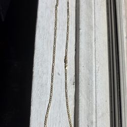 14k Solid Gold Figaro Chain 8 Grams