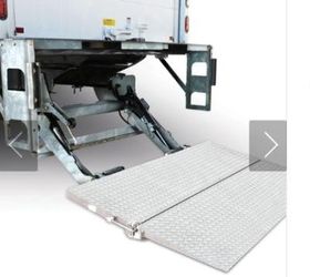 3,000 Lb Maxim Liftgate Aluminum Deck