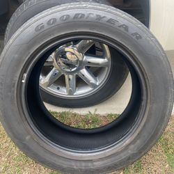 Goodyear Eagle All Season 275/55/20.  5/32
