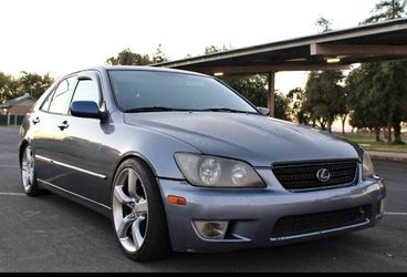 2005 Lexus IS 300