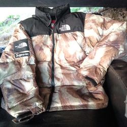 (Northface X Supreme)    "700"