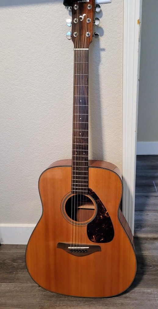 Yamaha FG700S (Excellent)