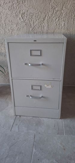 Filing Cabinet / Metal 2 Drawers