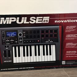 Novation Impulse 25 USB MIDI Keyboard Controller