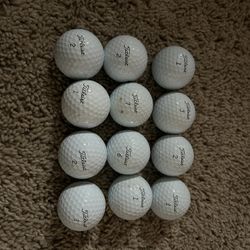 4A, 5A Titleist PROV1’s