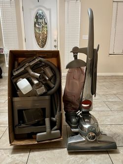 Kirby Vaccum With Cleaning Supply Kit