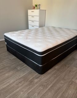New Queen Size Mattress & Box Spring Bamboo Ortho