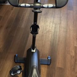 Nautilus U-616 Exercise Bike