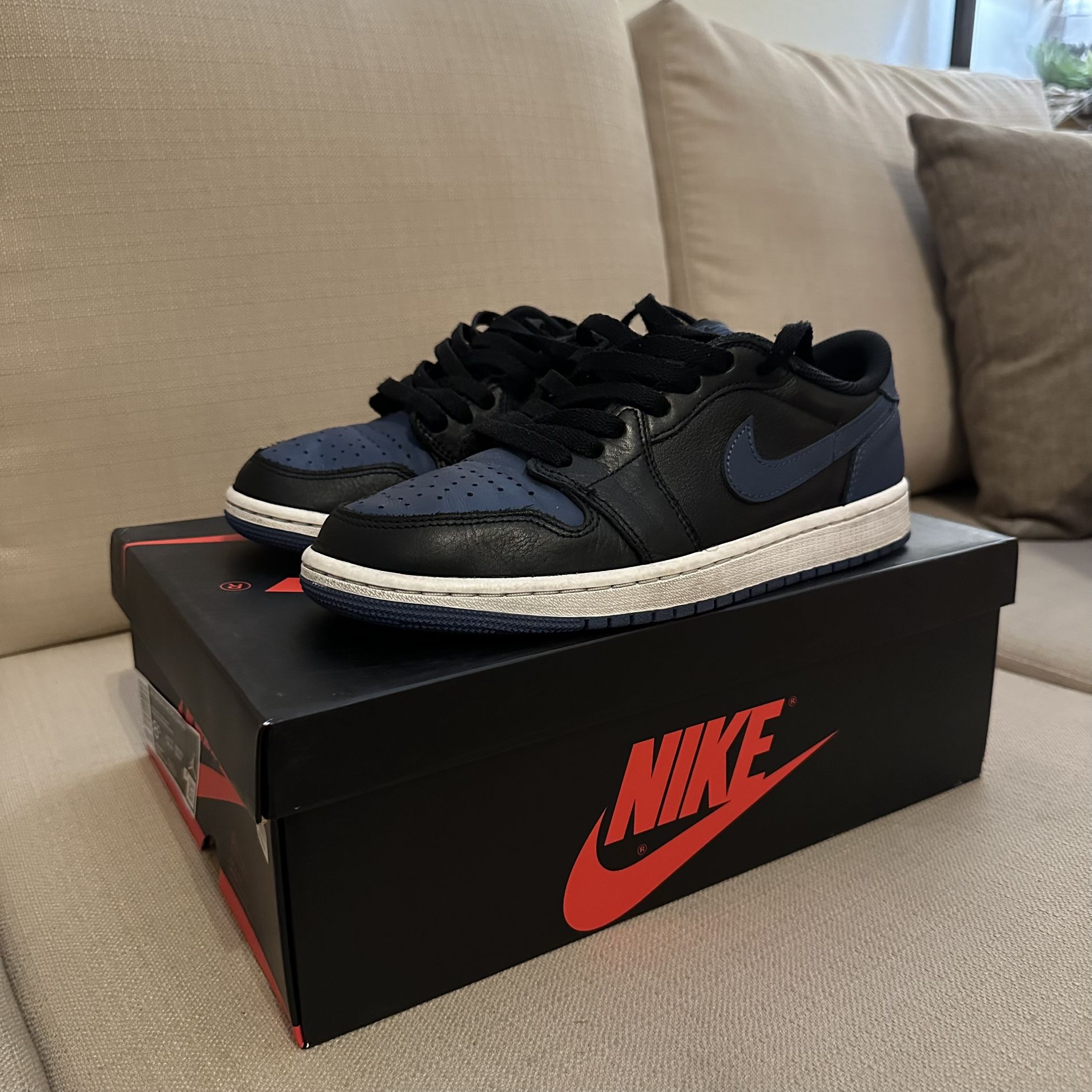 Air Jordan 1 Retro Low OG “Mystic Navy” Men’s Size 8.5