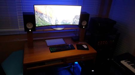 Computer / Recording Studio desk for sale!
