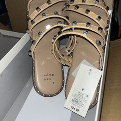 $15 Woman’s Sandals (Brand New Size 9)  