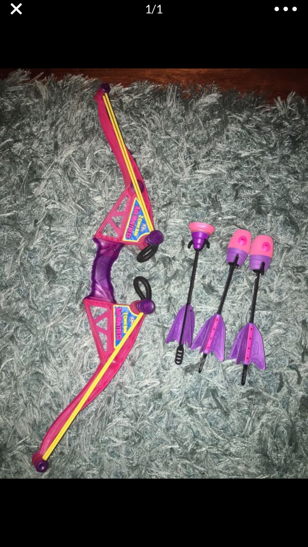 Kids zing bow and arrow game