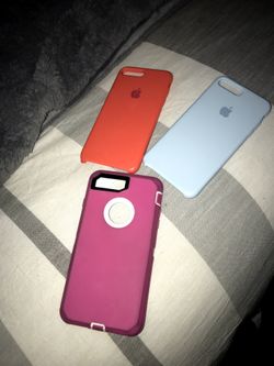 3 IPHONE 7 PLUS CASES *INCLUDES 2 APPLE CASES ANS 1 OTTER BOX CASE*