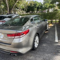 KIA OPTIMA-GREAT CAR