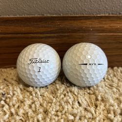 Titleist AVX Golf Balls - 1 Dozen