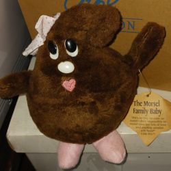 VINTAGE & COLLECTIBLE 1984 NESTLE LITTLE BITS MORSEL BABY SMALL PLUSH