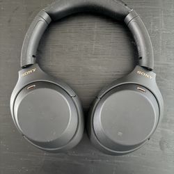 Sony XM4 Headphones