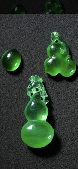 Jade Pendant Set