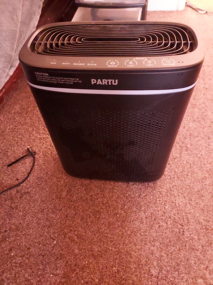 Air Purifier With HEPA Filter 
