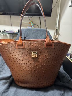 Dooney & Bourke Purse
