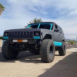 1990 Jeep XJ Prerunner With Trailer