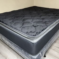 Cal King Midnight Collection Hybrid Pillow Top!