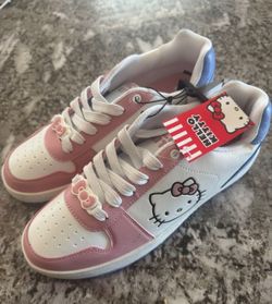 Women's Hello Kitty Shoes Size 10