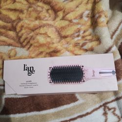 ***PRICE DROP*** L'ange Le Vite Ceramic Straightening Brush