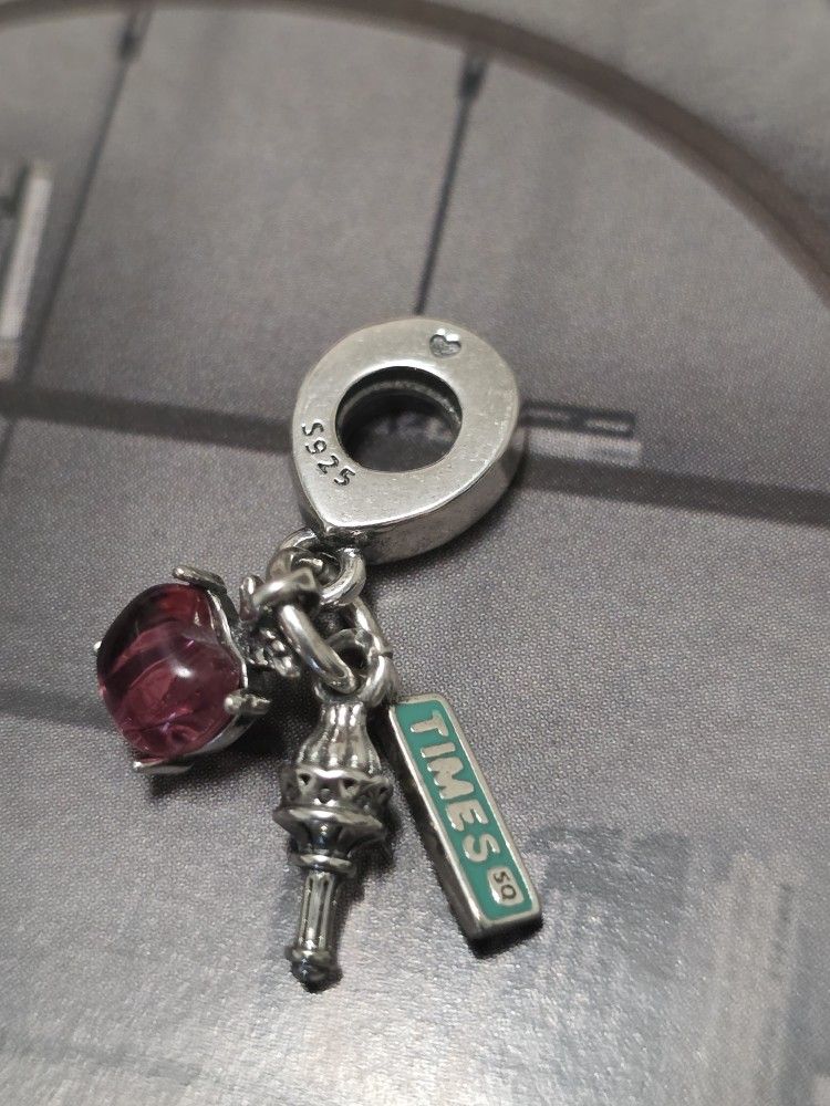 Pandora New YORK Charm