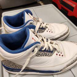 Mens Jordan 9.5 Good Condition