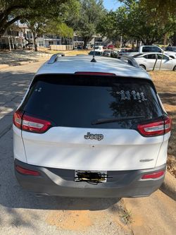 Jeep Cherokee Latitude SUV